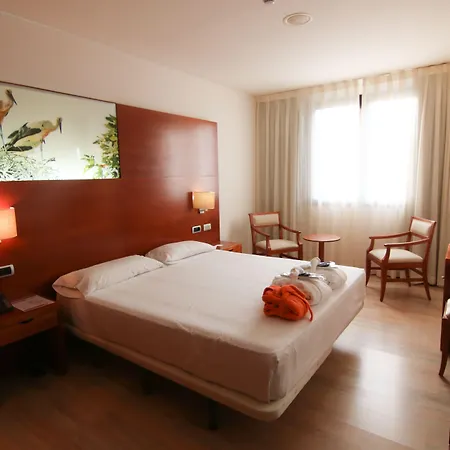 منتجع Balneario Valle Del Jerte