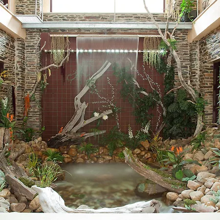 منتجع Balneario Valle Del Jerte