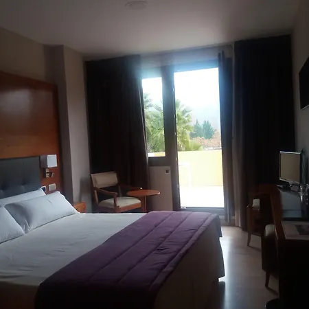 Balneario Valle Del Jerte Resort