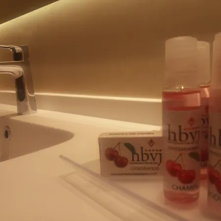 منتجع Balneario Valle Del Jerte Valdastillas