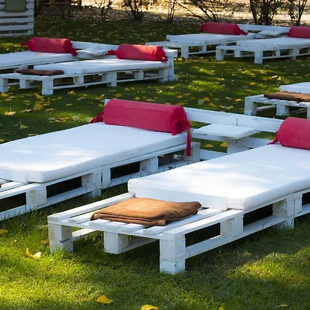 منتجع Balneario Valle Del Jerte Valdastillas