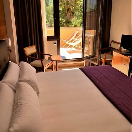 Balneario Valle Del Jerte منتجع Valdastillas